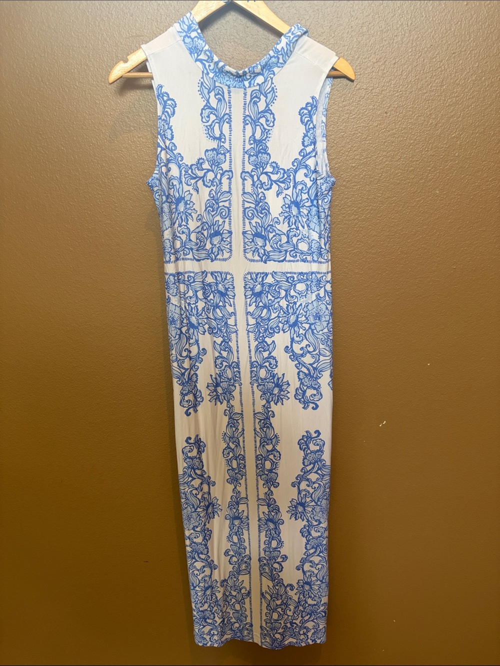 NWT Lilly Pulitzer White Maxi Dress with Blue Scroll Print
